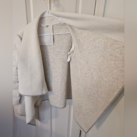 Sosken white wool fleece/down puffer wrap size S - Picture 8 of 12